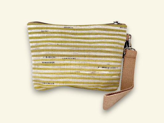 Handgefertigte Handgelenk-Tasche aus recycelten Plastiktüten - Chamak