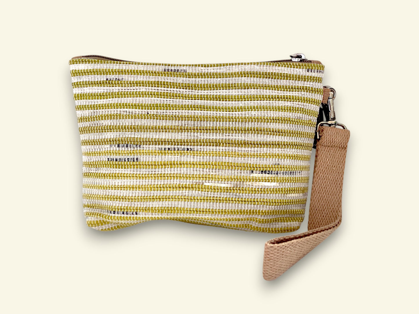 Handgefertigte Handgelenk-Tasche aus recycelten Plastiktüten