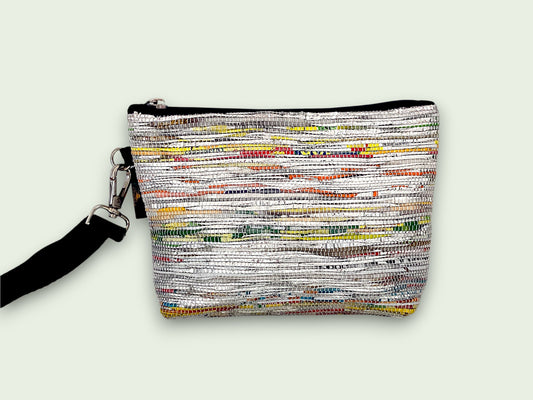 Handgefertigte Handgelenk-Tasche aus recycelten Plastiktüten