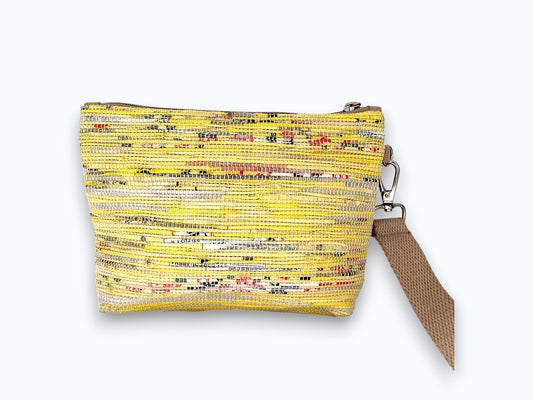 Handgefertigte Handgelenk-Tasche aus recycelten Plastiktüten