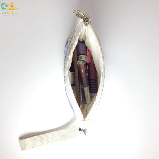 reCharkhas handgefertigte Handgelenk-Tasche aus recycelten Plastiktüten