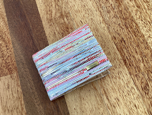 reCharkhas handgefertigte Geldbörse aus recycelten Plastiktüten