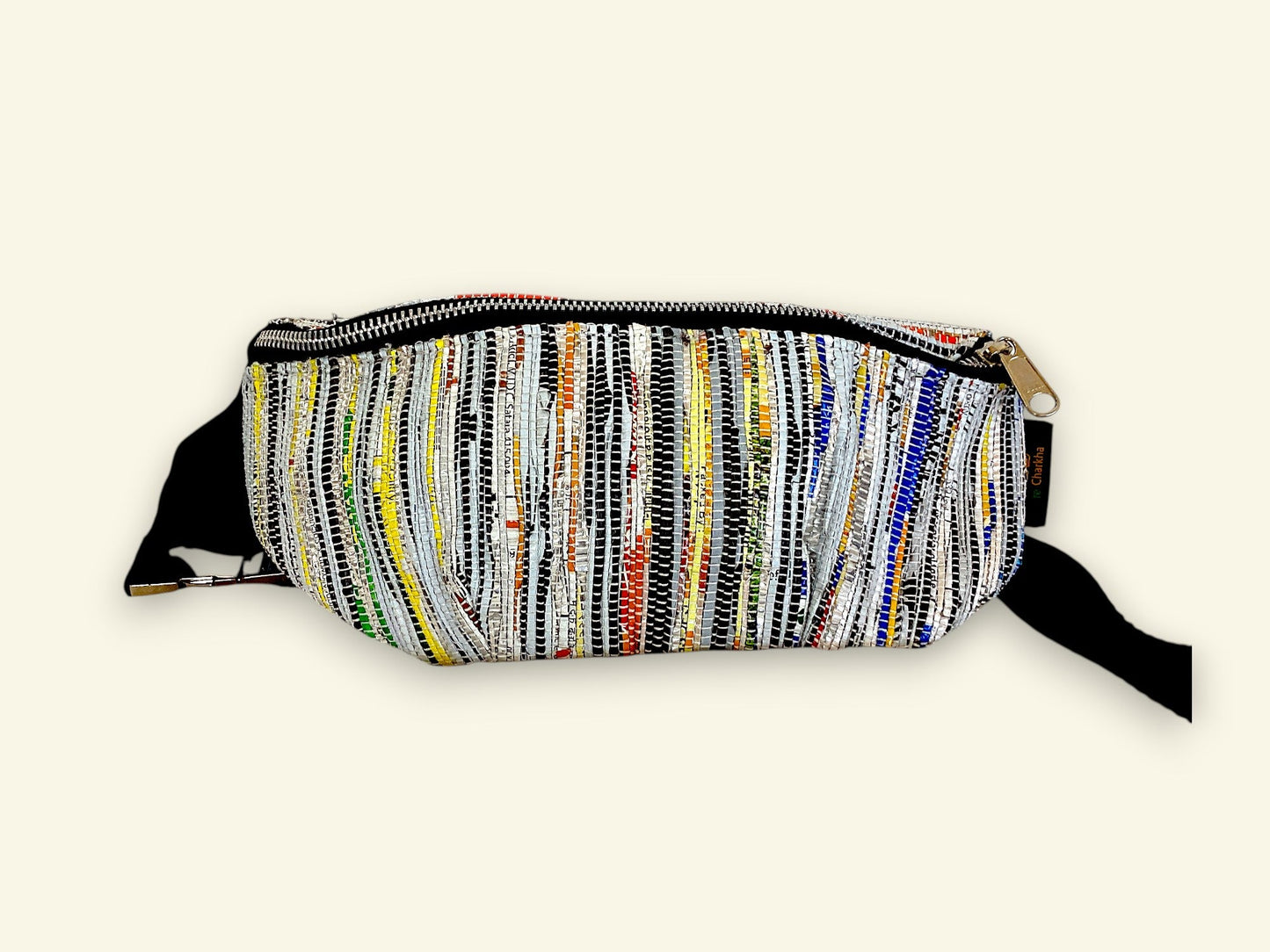 Handgefertigte Gürteltasche aus recycelten Plastiktüten - Chamak